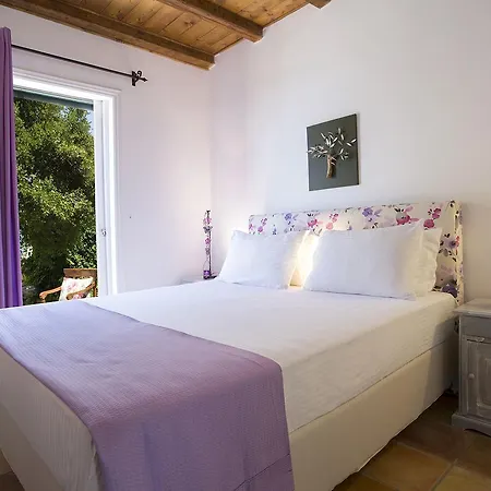 Agerides Villas Tsoukaladhes